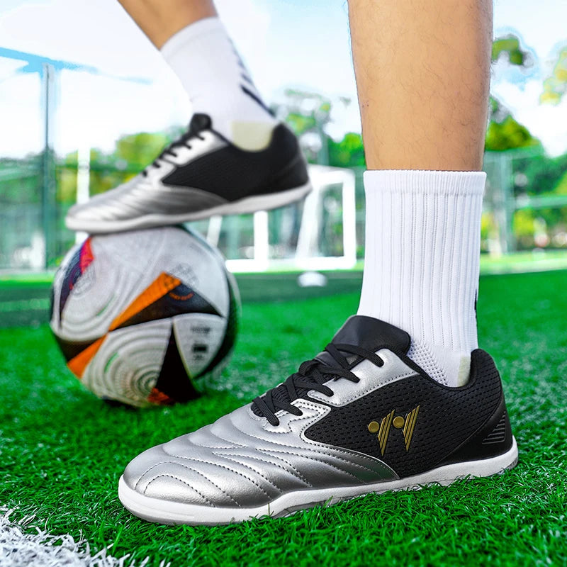 Nye fodboldstøvler til mænd i høj kvalitet til græs – højskaftede futsal-sneakers, skridsikre fodboldsko til kamp, indendørs og udendørs sport