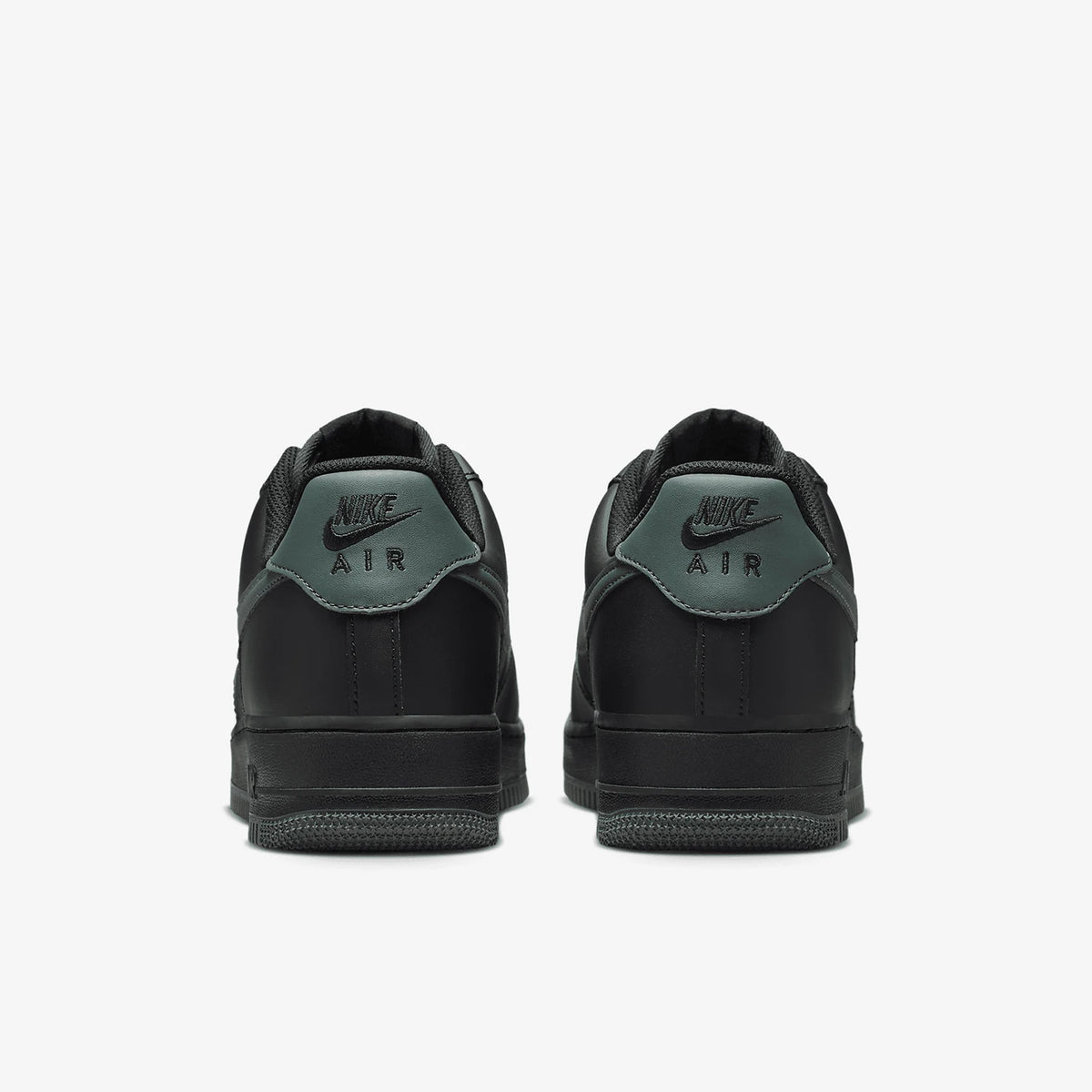 Pánske tenisky Nike Genuine Air Force 1 07 FJ4146-001
