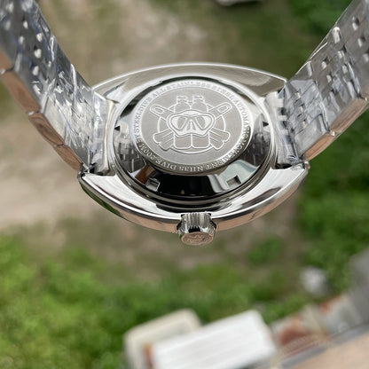 SD1967 Milled Clasp Bracelet Steel Bezel 43mm Steeldive Sapphire Glass 20ATM Water Resistant NH35 Automatic Man Dive Watch
