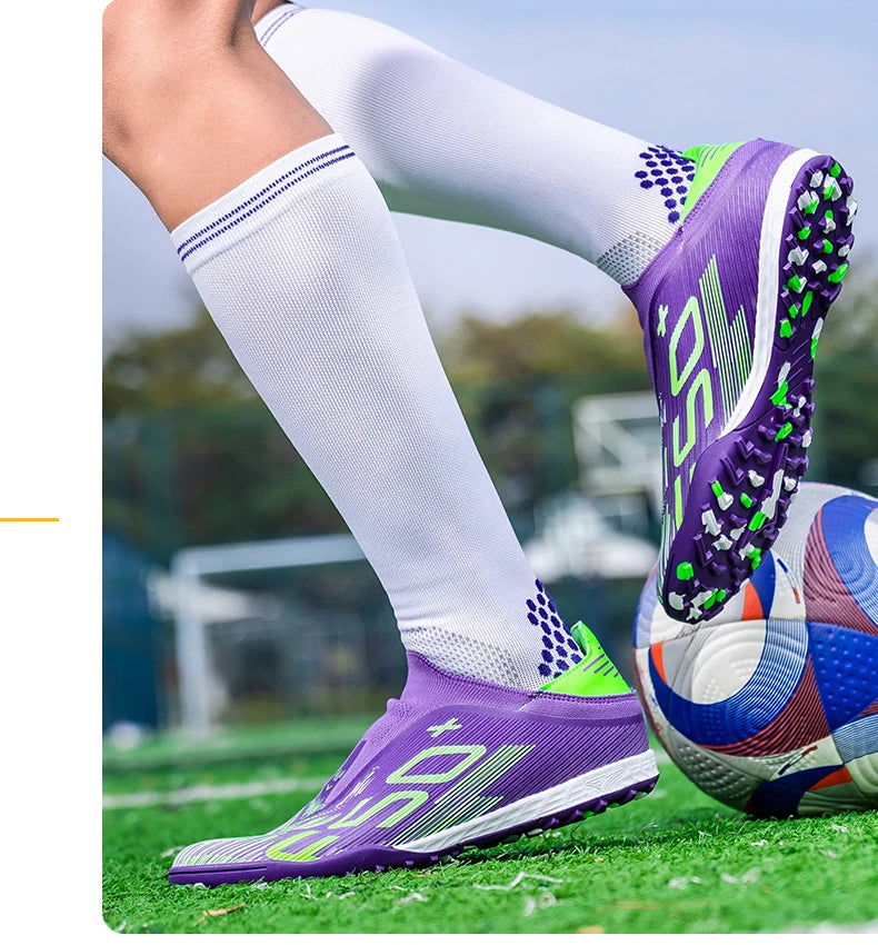 New Men’s Soccer Shoes Grass Football Boots Ultralight Sport Comfortable Indoor Cleats Non-Slip FG Turf Futsal Adult Non-Slip