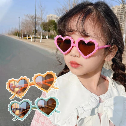 1Pc Cartoon Heart Sunglasses Children Baby Sunglasses Boys Girls UV400 Sun Glasses Shades Kids Gifts Fashion Party Eyeglasses