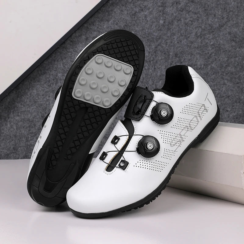 Ténis de ciclismo, sapatos de MTB respiráveis, sapatos de ciclismo de montanha para homem e mulher, sapatos para trilhos, sapatos desportivos para ciclismo de estrada, sapatos de ciclismo com pedais SPD