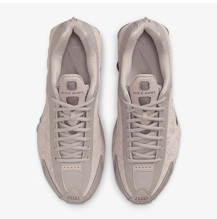 Оригинални дамски ниски маратонки за бягане с омекотяване Nike Shox R4 HV0934-001