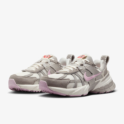 Nike Authentic V2K RUN Sneakers da donna in rete traspiranti, stile retrò e casual HV5997-161