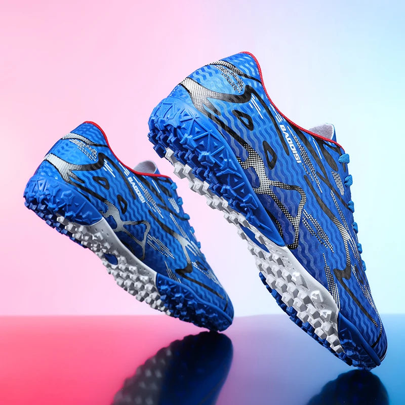 Nouvelles chaussures de football professionnelles pour hommes, chaussures de football antidérapantes, unisexes, respirantes, chaussures de futsal, nouvelles chaussures à crampons, livraison directe, ultralégères