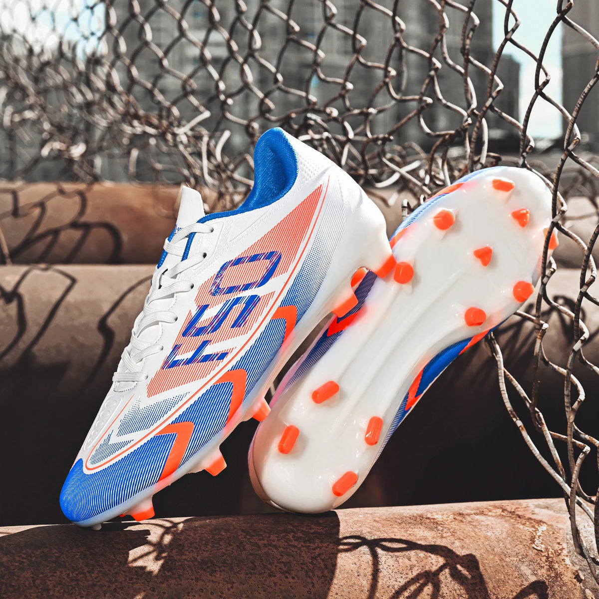 Chaussures de football pour adultes, modèle AG FG, empeigne respirante à séchage rapide, crampons offrant une excellente adhérence, idéales pour les matchs compétitifs et les entraînements d’équipe.