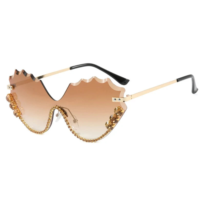 Fashion Luxury Brand Design Diamond Wave Rimless Women Sunglasses Hip Hop Eyewear Outdoor Glasses Unisex Shades Glasses UV400