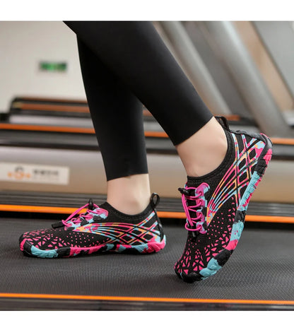 Qiuck Drying Aqua Shoes Women's Water Shoes Swimming Barefoot Five Fingers Aqua Shoes Colorful Beach Seaside Light Sneakers