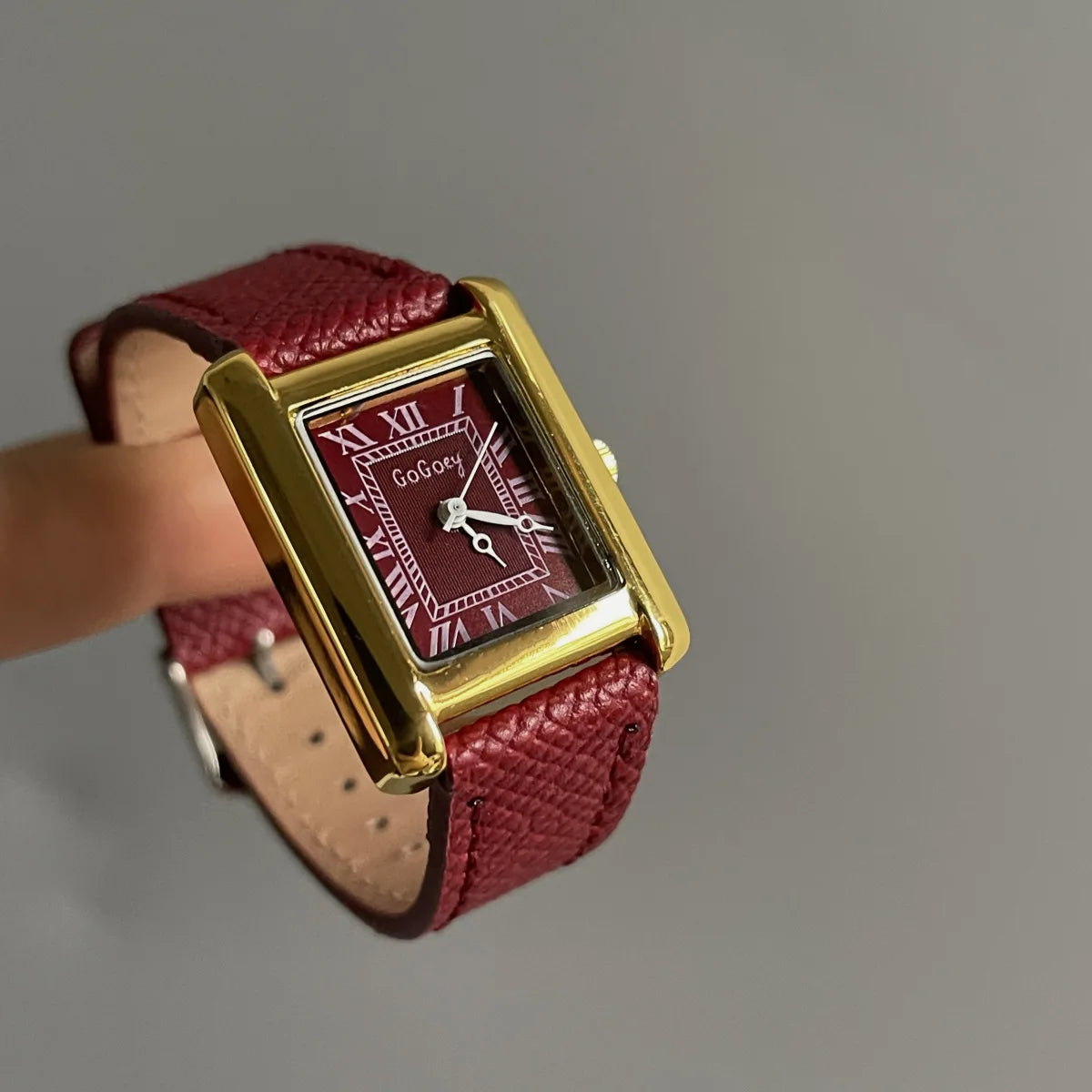 Luxury Square Small Watch Retro Womens Girls Quartz Watches Tiny Female Watch for Women Dresses Lady Fashion Gift for Girlfriend