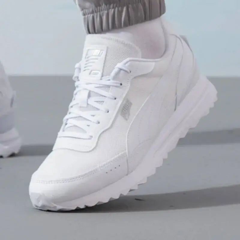 Nouvelles baskets unisexes PUMA Road Rider 2026 avec ensemble de chaussettes, chaussures décontractées confortables et amortissantes, blanc noir 397432-05/947630-04