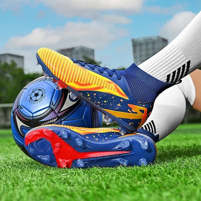 Nouvelles chaussures de football pour hommes, antidérapantes, pour futsal, à haute cheville, pour intérieur et extérieur, chaussures de sport de haute qualité, bottes de football ultralégères antidérapantes