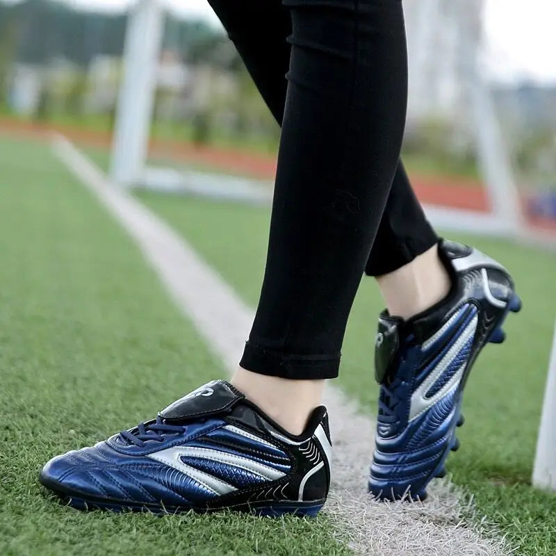 Hommes Football bottes de Football athlétique enfants chaussures de Football nouveau cuir haut mâle crampons formation Football baskets Sport