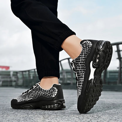 Men's Sports Shoes Lightweight Rebound Soft Sole Fashionable Mesh Breathable Youth Outdoor Running Fitness Training Shoes for Men