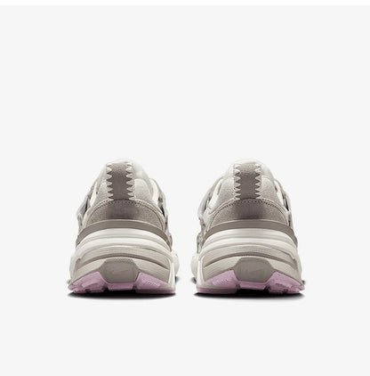 Nike Authentic V2K RUN Sneakers da donna in rete traspiranti, stile retrò e casual HV5997-161