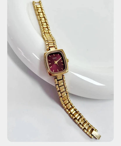 New Gold Watch Women Light Luxury Brand Waterproof Simple Retro Steel Strip Female Student Temperament Fashion Quartz Wristwatch