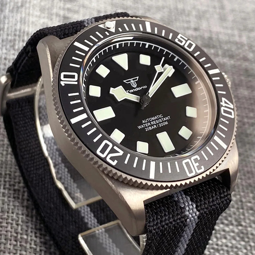 Titanium Case Tandorio 42mm Retro FXD NH35 PT5000 Mechanical Men Watch Sapphire 200M Diver Watches Luminous Montres hommes