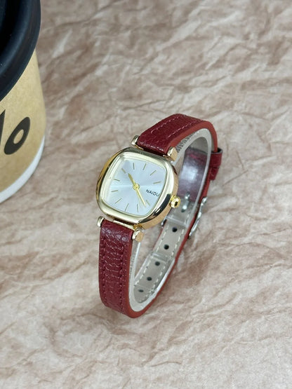 Hot Sale Women Watch Simple Small Dial Quartz Watches Luxury Ladies Gift Wristwatch Fashion Student Leather Strap Clock Relógio