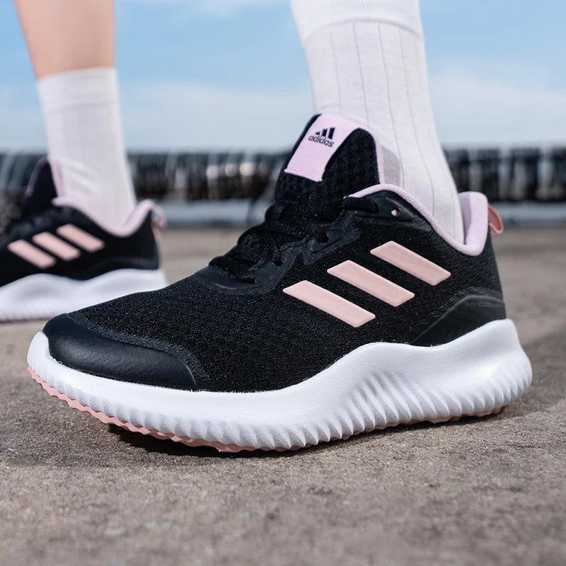 Chaussures de sport pour femmes Adidas, modèle original, légères, respirantes, idéales pour l’entraînement physique, avec amorti, pour la course à pied, modèle Id0352-4.