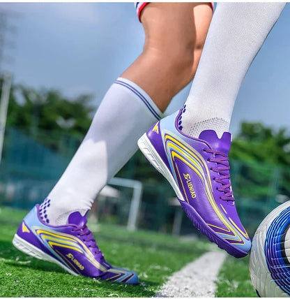 Nouvelles chaussures de football pour hommes, baskets de haute qualité, crampons de futsal pour gazon, chaussures de football d'intérieur très vendues, chaussures d'entraînement antidérapantes pour l'extérieur