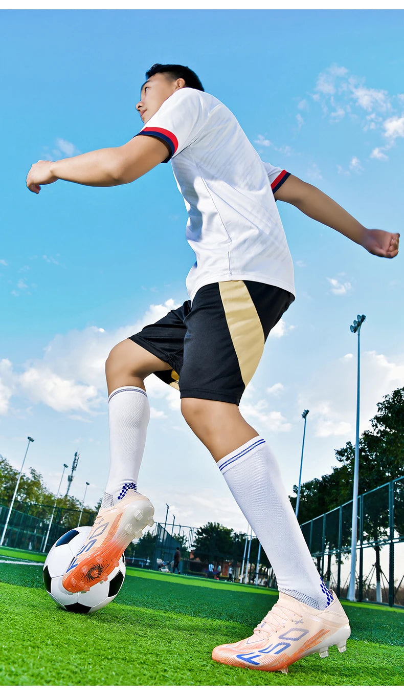 Sapatilhas de Homem Novas com Pitons para Relva, Ténis de Futebol de Alta Qualidade, Chuteiras de Futsal Antiderrapantes para Interior, Modelo Cano Alto para Exterior Mais Vendido