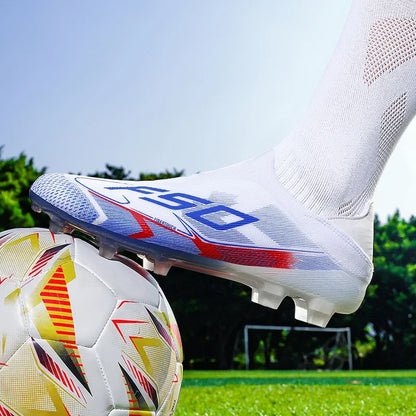 Nouvelles chaussures de football pour hommes, crampons de haute qualité, bottes de football pour terrain en herbe, idéales pour les matchs en extérieur, baskets légères mi-hautes, très vendues, antidérapantes, pour l'e