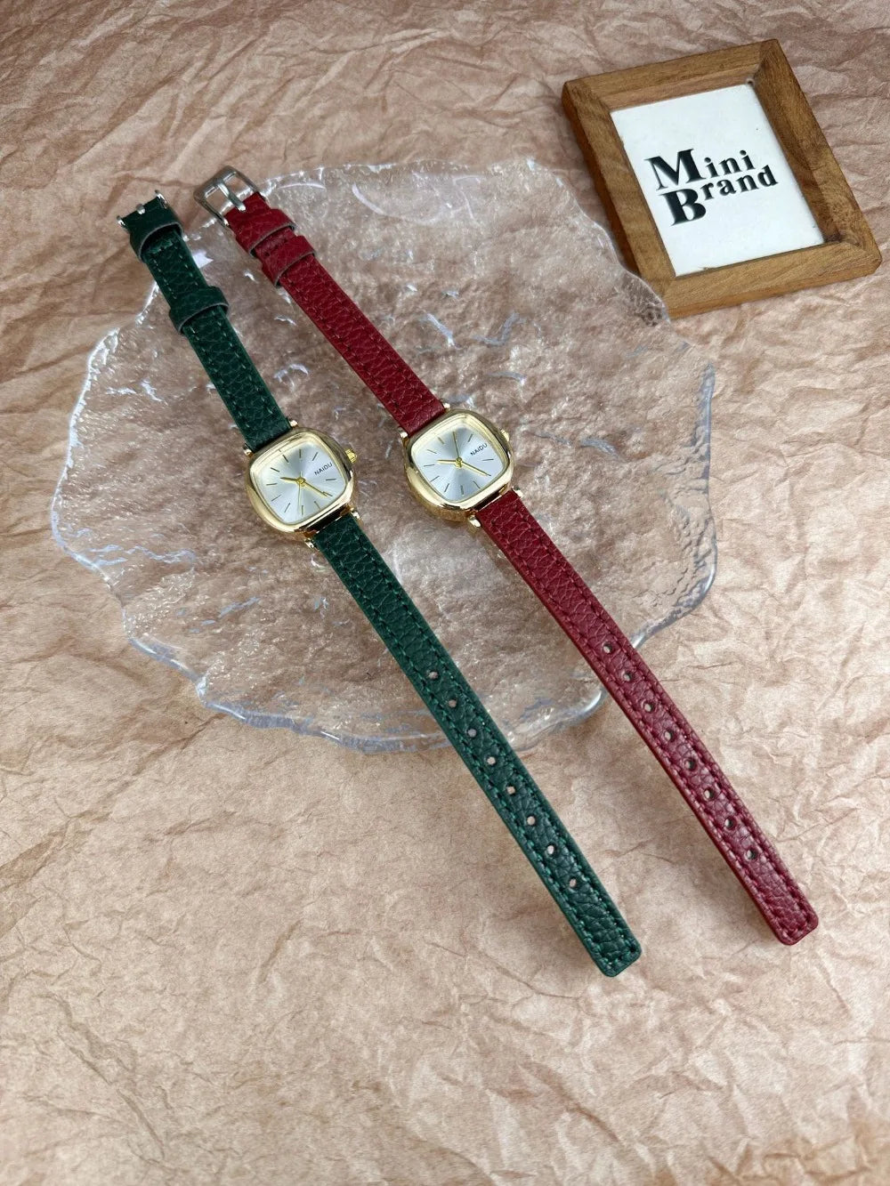 Hot Sale Women Watch Simple Small Dial Quartz Watches Luxury Ladies Gift Wristwatch Fashion Student Leather Strap Clock Relógio
