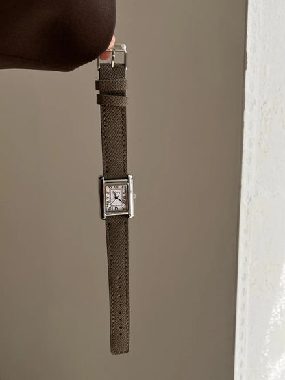 Luxury Square Small Watch Retro Womens Girls Quartz Watches Tiny Female Watch for Women Dresses Lady Fashion Gift for Girlfriend