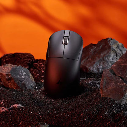 Bezdrátová herní myš ATK A9 s technologií NearLink, ergonomická, PAW3395, třírežimové Bluetooth, nízká latence, e-sportovní myš pro PC