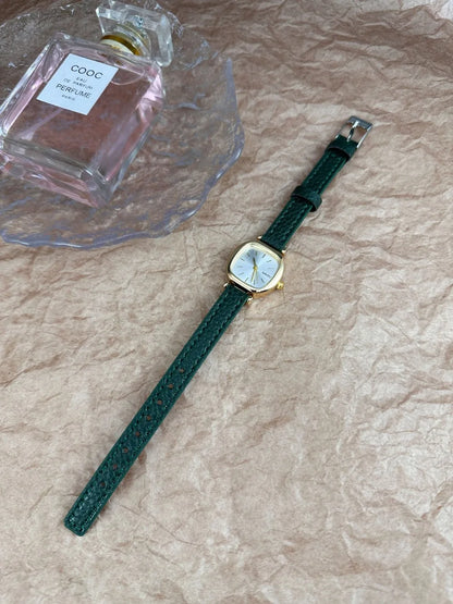 Hot Sale Women Watch Simple Small Dial Quartz Watches Luxury Ladies Gift Wristwatch Fashion Student Leather Strap Clock Relógio