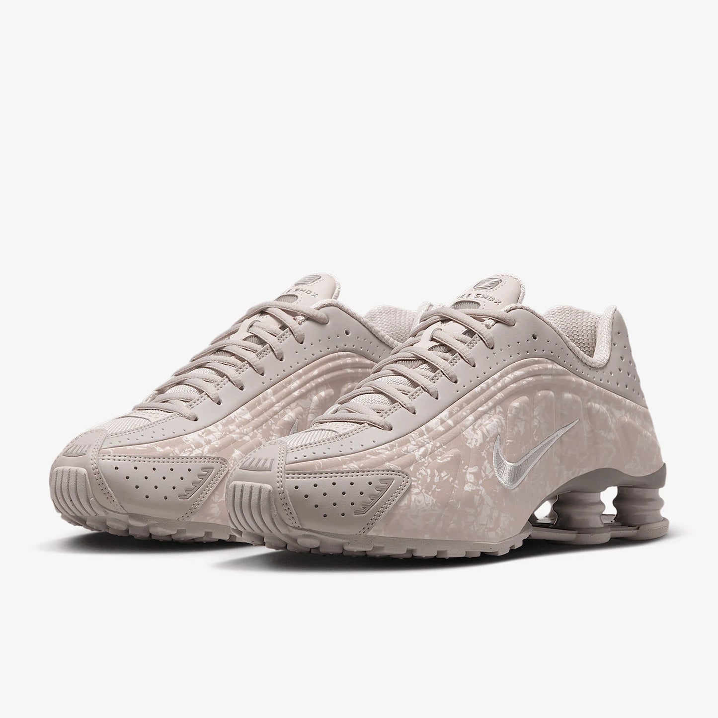 Оригинални дамски ниски маратонки за бягане с омекотяване Nike Shox R4 HV0934-001