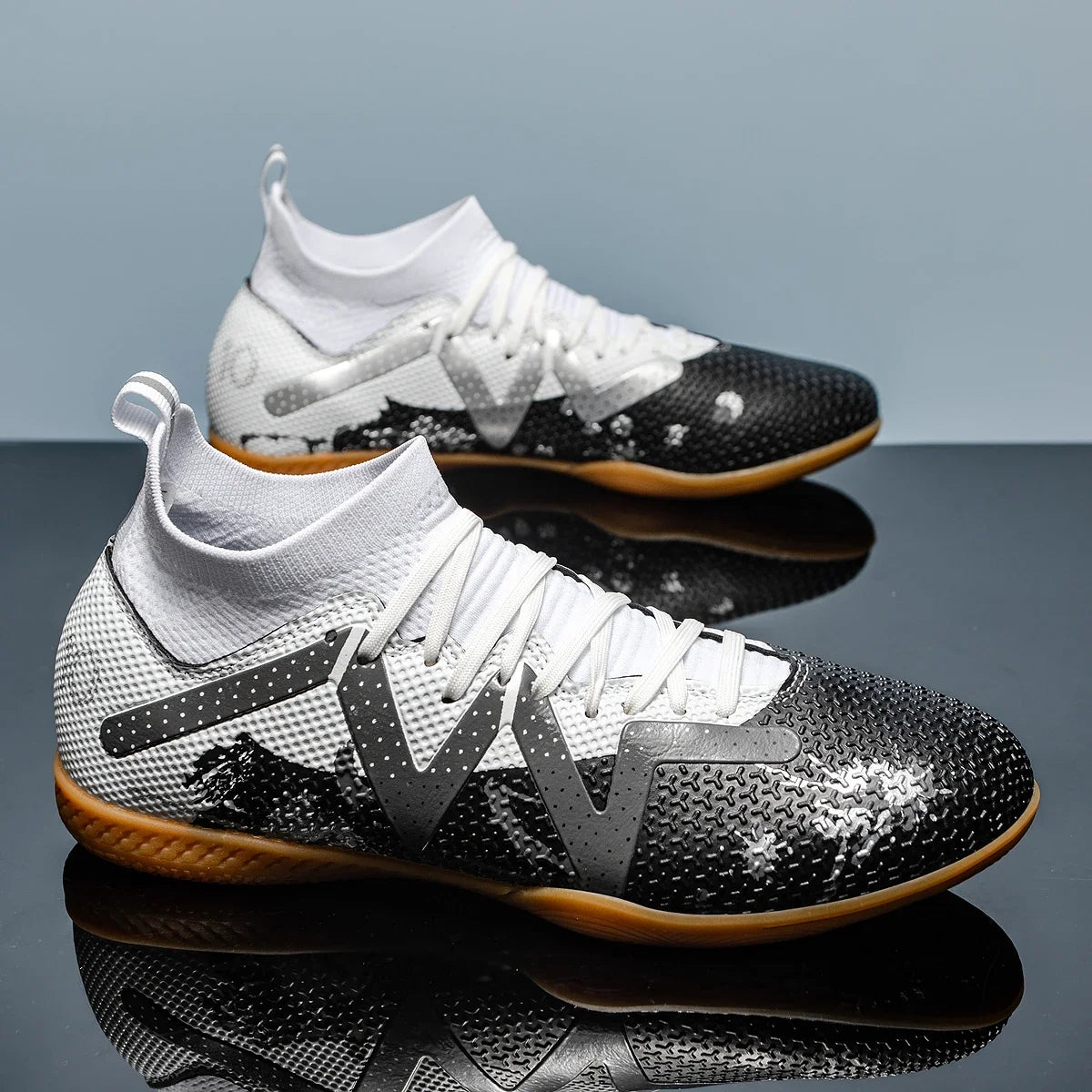 Men's Soccer Shoes Professional Match TF Football Boots Unisex Ultralight Match Hot Sale Women's Sneakers High-Quality Breathable