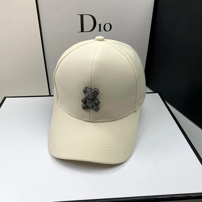 Mados dizainerio vasarinė beisbolo kepurė moterims su korėjietišku „Wild Bear“ motyvu, papuošta dirbtiniais deimantais, kepurės nuo saulės, gatvės stiliaus K-pop, lauko kepurės su snapeliais, hiphopo kepurės