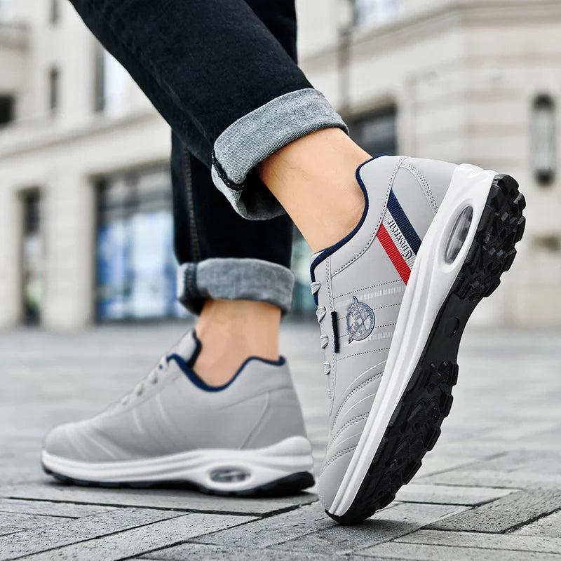 Mens Sports Shoes Big Size Breathable Comfortable Wear-resistant Snekaers Soft Sole Casual Flat Running Shoes for Man