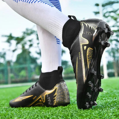 Nouvelles chaussures de football pour hommes, chaussures de sport d'extérieur, ultra-légères, de haute qualité, à cheville haute, chaussures de football en salle antidérapantes, futsal antidérapant.