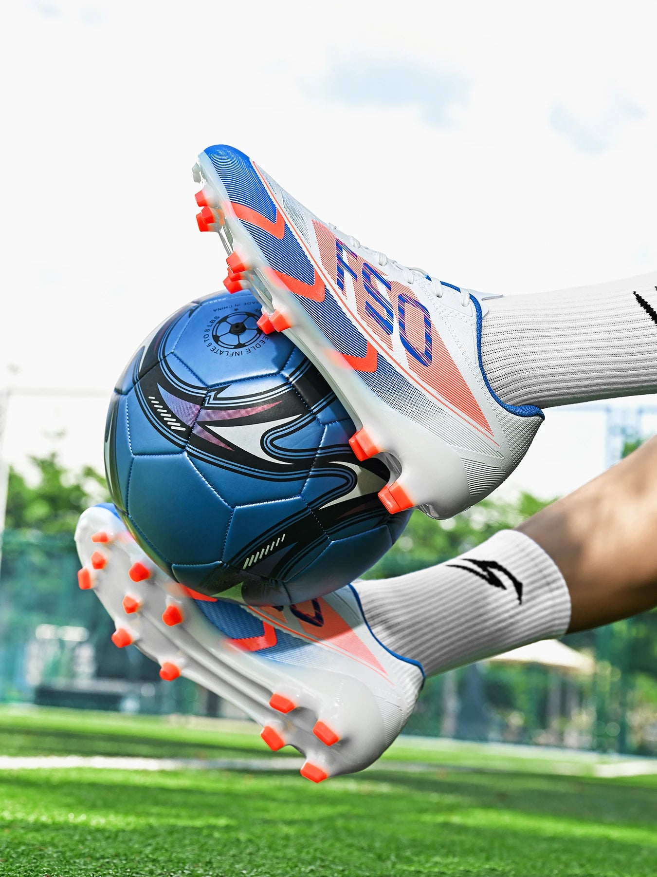 Professional Grass AG /FG Soccer Shoes PU Fabric Integrated Upper TPU Tough Sole Wear Resistant Anti-slip Youth Footwear