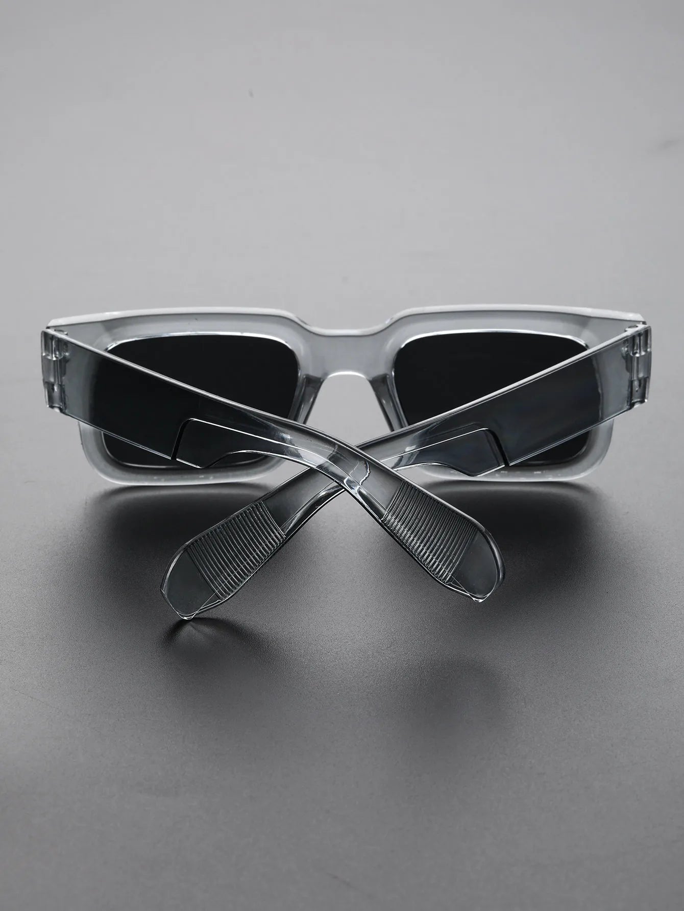 1PC Unisex Square Plastic Frame Trendy Classic Sunglasses For Outdoor Travel UV Protection Accessories