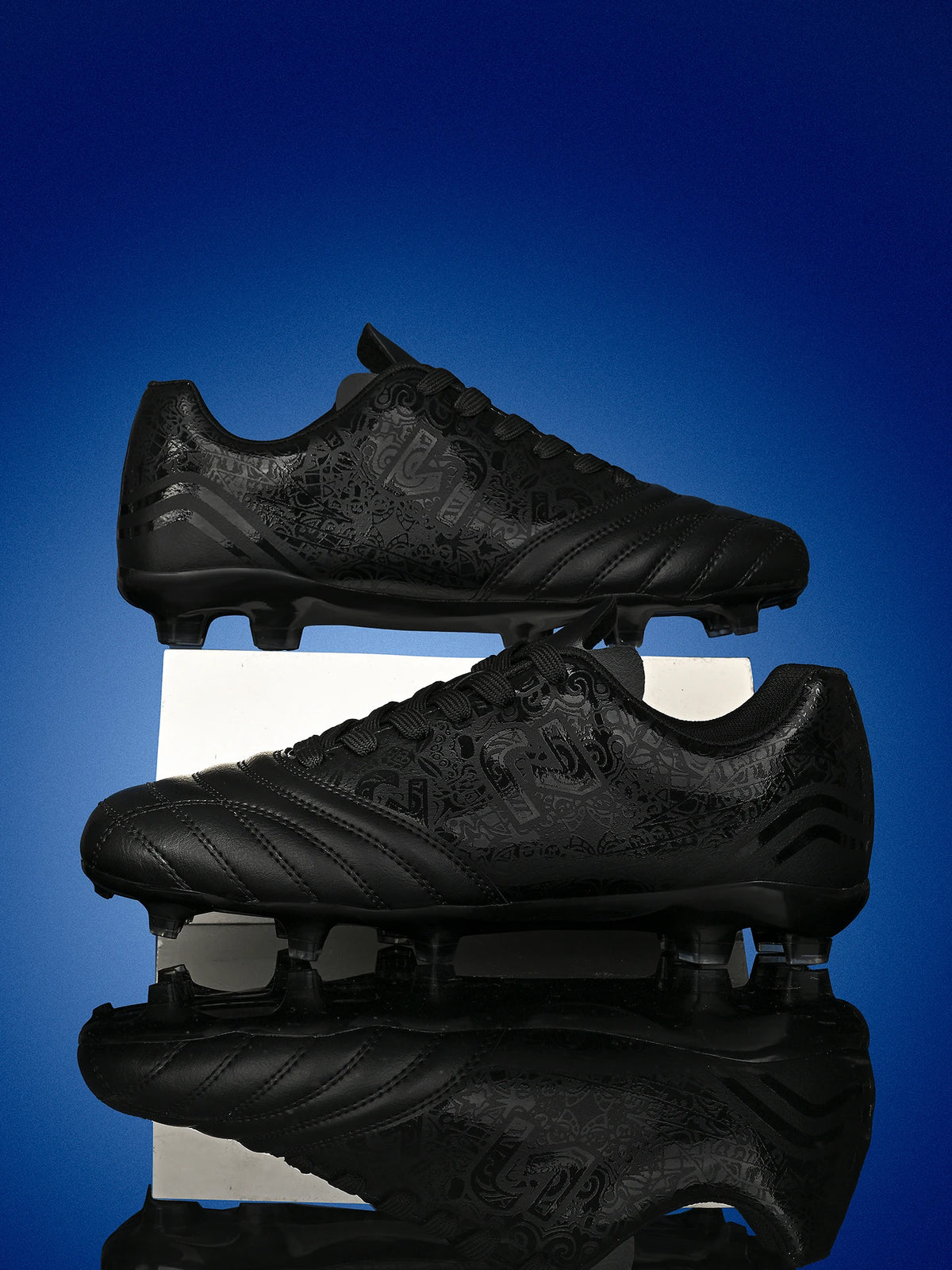 Chaussures de football AG/FG pour l'extérieur, tige respirante en PU, crampons longs en TPU stables, pour hommes et femmes, bottes d'entraînement de football sur gazon