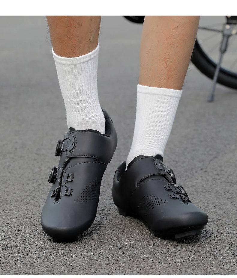 Ténis de ciclismo, sapatos de MTB respiráveis, sapatos de ciclismo de montanha para homem e mulher, sapatos para trilhos, sapatos desportivos para ciclismo de estrada, sapatos de ciclismo com pedais SPD