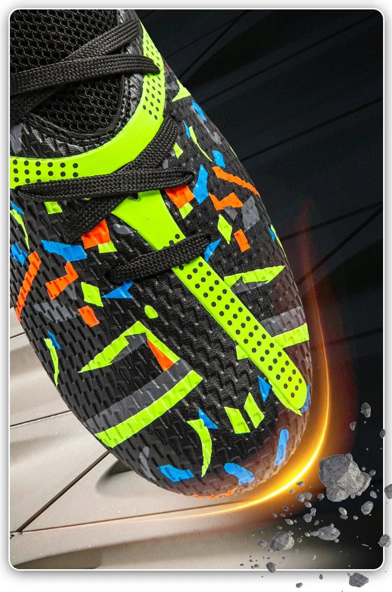 Nouvelles chaussures de football pour hommes, chaussures d'entraînement, crampons de football, baskets de match, chaussures de sport pour terrain gazonné, antidérapantes, professionnelles, ultralégères, unisexes.