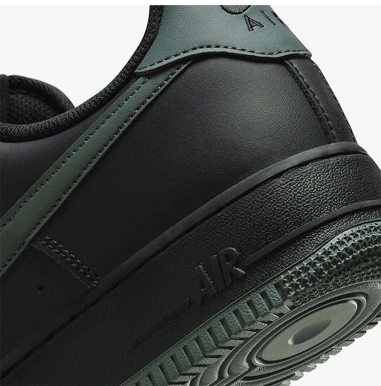 Pánske tenisky Nike Genuine Air Force 1 07 FJ4146-001