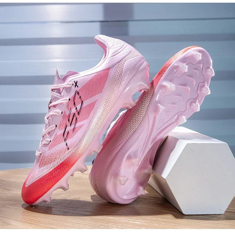 Nouvelles chaussures de football pour hommes, chaussures de soccer pour terrain en herbe, chaussures d'entraînement, chaussures de sport ultralégères, chaussures de match professionnelles, baskets antidérapantes unisexes.