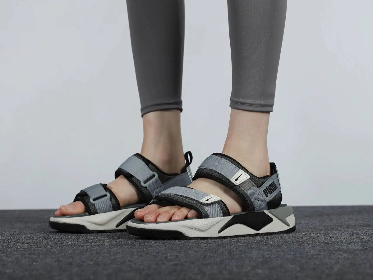 Nouvelles sandales Puma pour hommes et femmes, chaussures de plage décontractées et à la mode pour voyages en plein air, sandales pour couple 374862-04