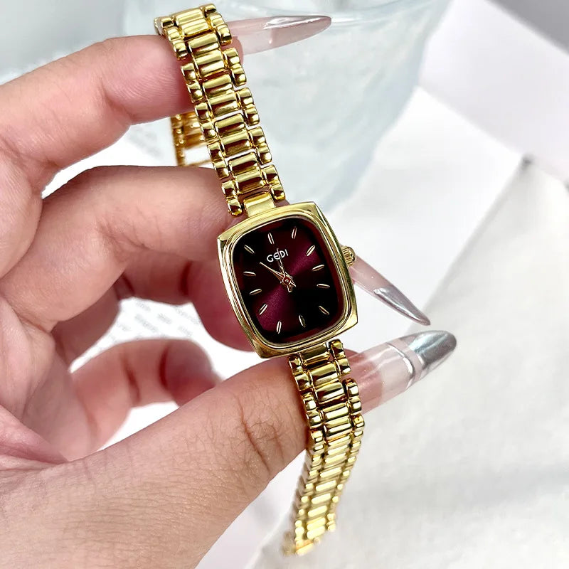 New Gold Watch Women Light Luxury Brand Waterproof Simple Retro Steel Strip Female Student Temperament Fashion Quartz Wristwatch