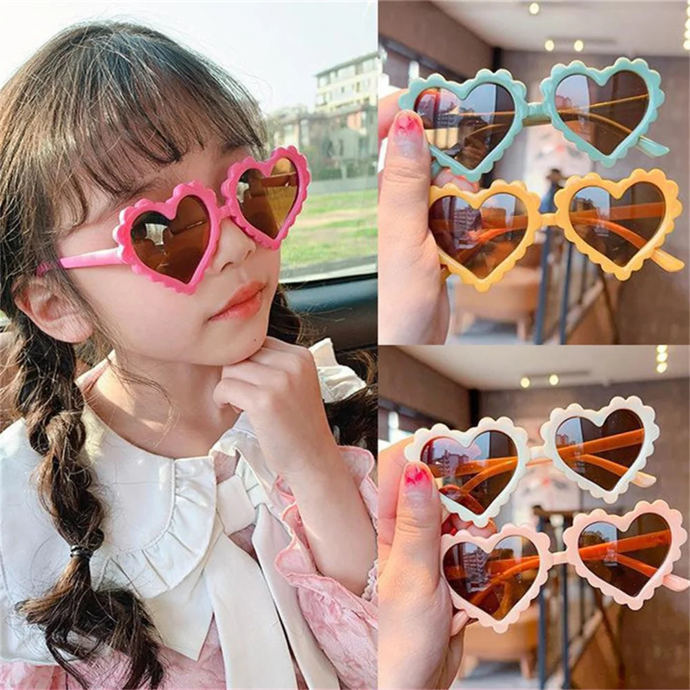 1Pc Cartoon Heart Sunglasses Children Baby Sunglasses Boys Girls UV400 Sun Glasses Shades Kids Gifts Fashion Party Eyeglasses
