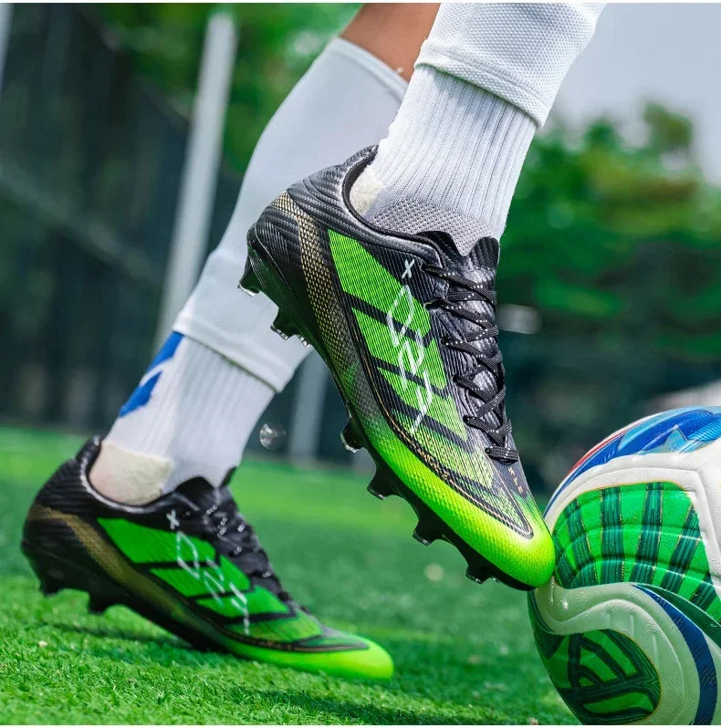 Nouvelles chaussures de football pour hommes, chaussures de sport d'extérieur, chaussures de match professionnelles, baskets antidérapantes, chaussures de football d'entraînement, chaussures ultralégères unisexes