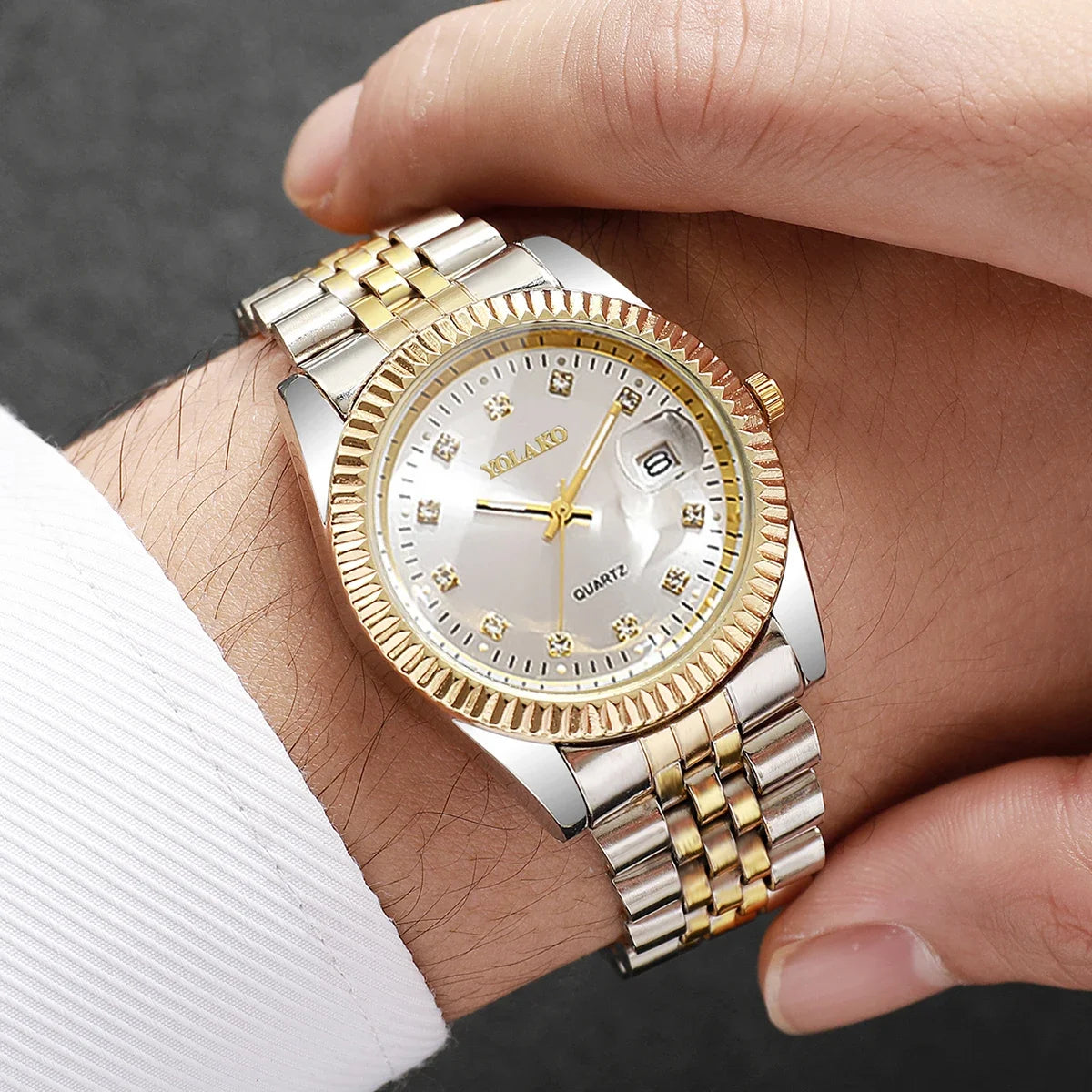 Luxury Men Calendar Quartz Watch  Fashion Rhinestone Steel Men's Business Watches Reloj Hombre Clock Gift（Without Box）